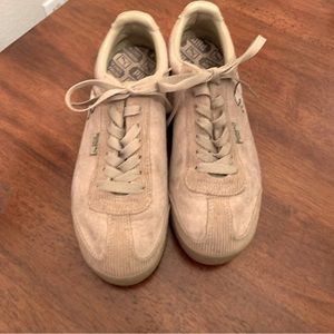 Vintage Puma Womens Sneakers Size 8